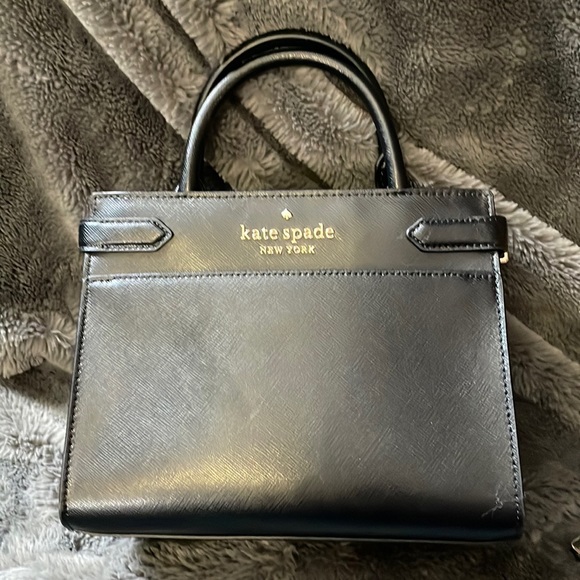 kate spade Handbags - Kate spade small saffiano leather satchel